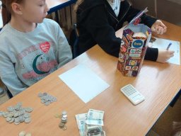 Rok szkolny 2023-2024 - 126 - Wspieraliÿmy WOùP